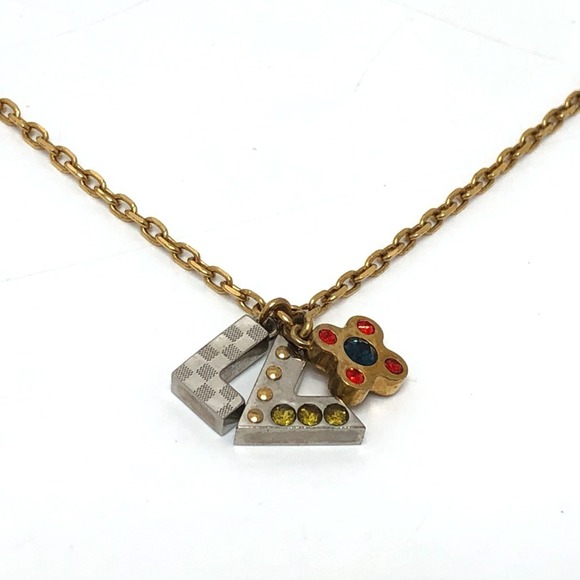 LOUIS VUITTON Love Necklace - Picture 2 of 9